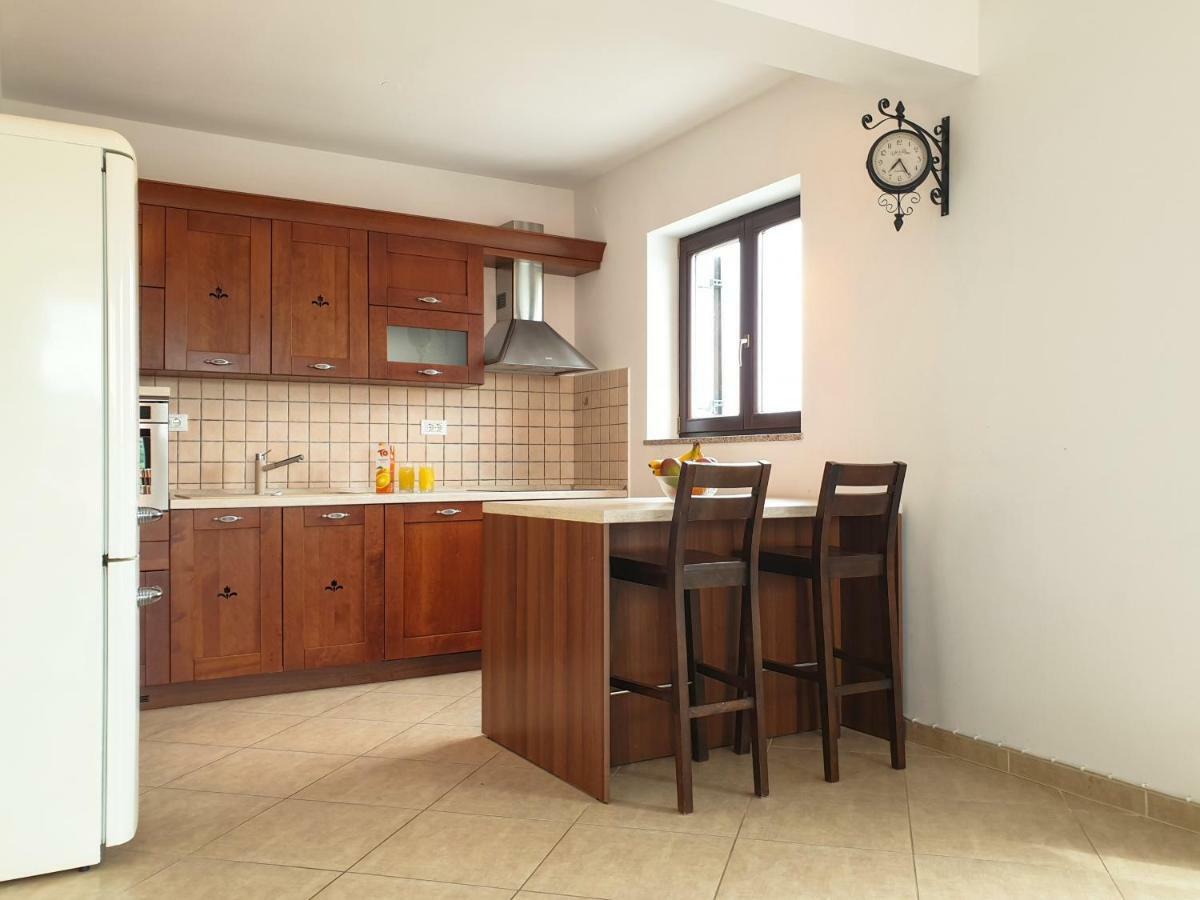 Apartment Oliva Yourcroatiaholiday Premantura Luaran gambar